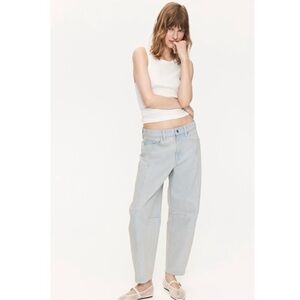 H&M “Dirty” Lightwash Seamed Barrel Jeans Size 2